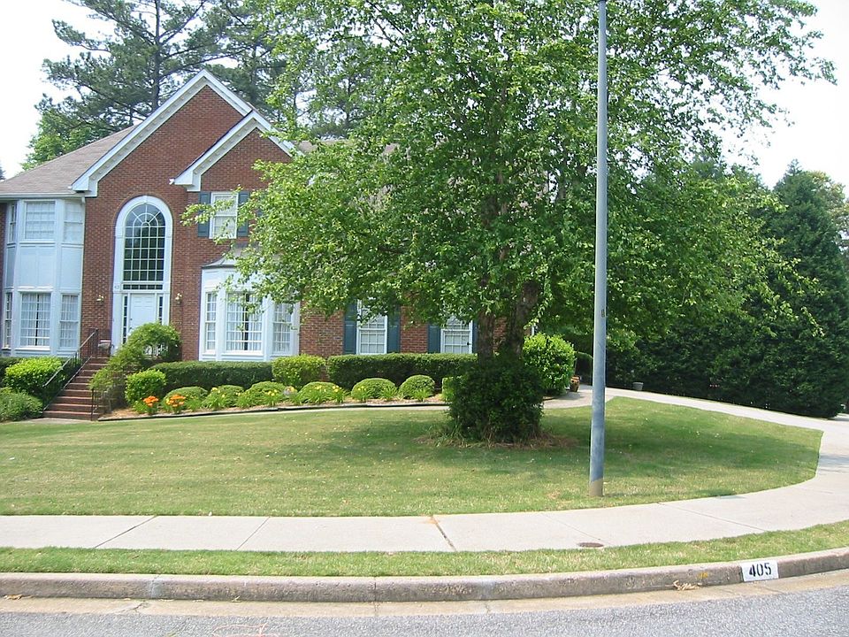 Corner Lot, side entry 3 car garage, 4 sided brick