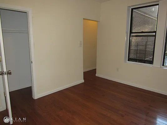 Rented by Kian Realty | media 18