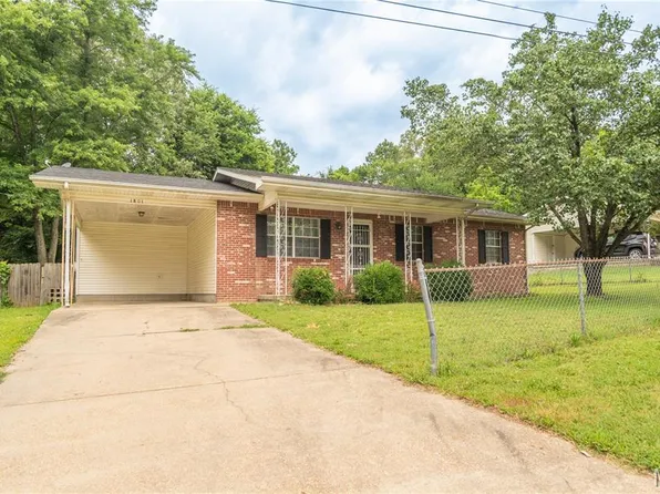 1801 Alice St, Poplar Bluff, MO 63901