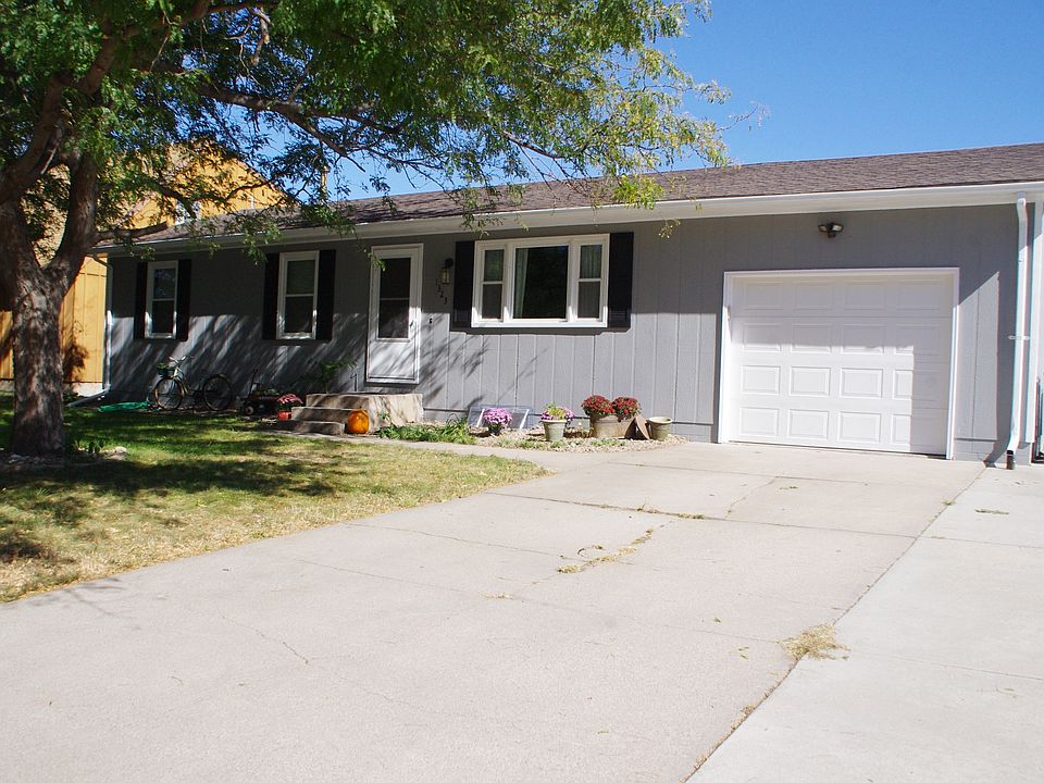 1st image of 1323 11th Ave