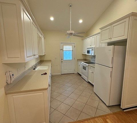 5th image of 23 White Oak Ct