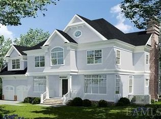 23 Halsted Pl, Rye, NY 10580