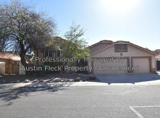 425 S Laguna Dr, Gilbert, AZ 85233