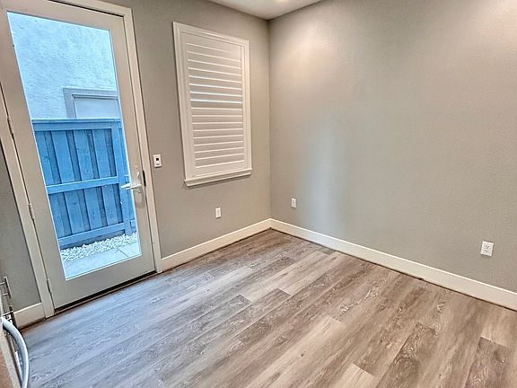 3rd image of 3194 Garden Farms Ct