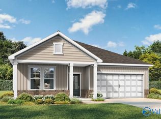 4 Aurora Cir, Fayetteville, TN 37334