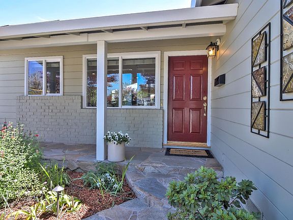 2nd image of 3140 Santa Margarita Ave