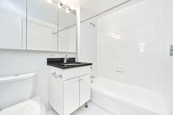 Rented by Living New York | media 23