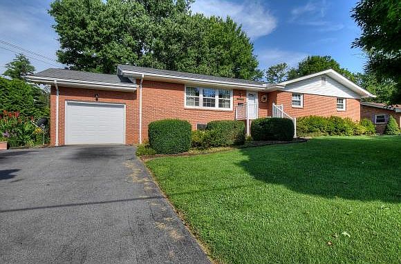 1st image of 2224 N Greenwood Dr