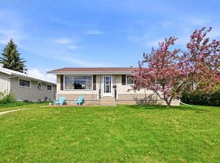 4726 SW 47th Ave, Lacombe, AB T4L 1T9