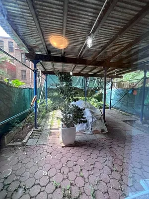 Rented by Cast Iron Real Estate | media 11