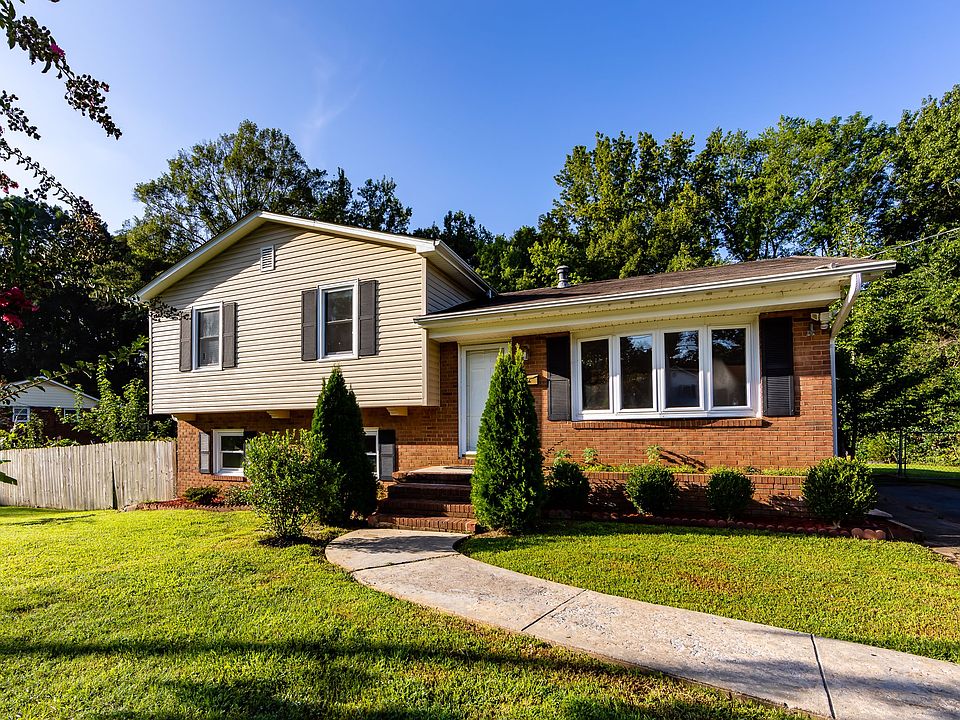 1st image of 6012 Amity Pl