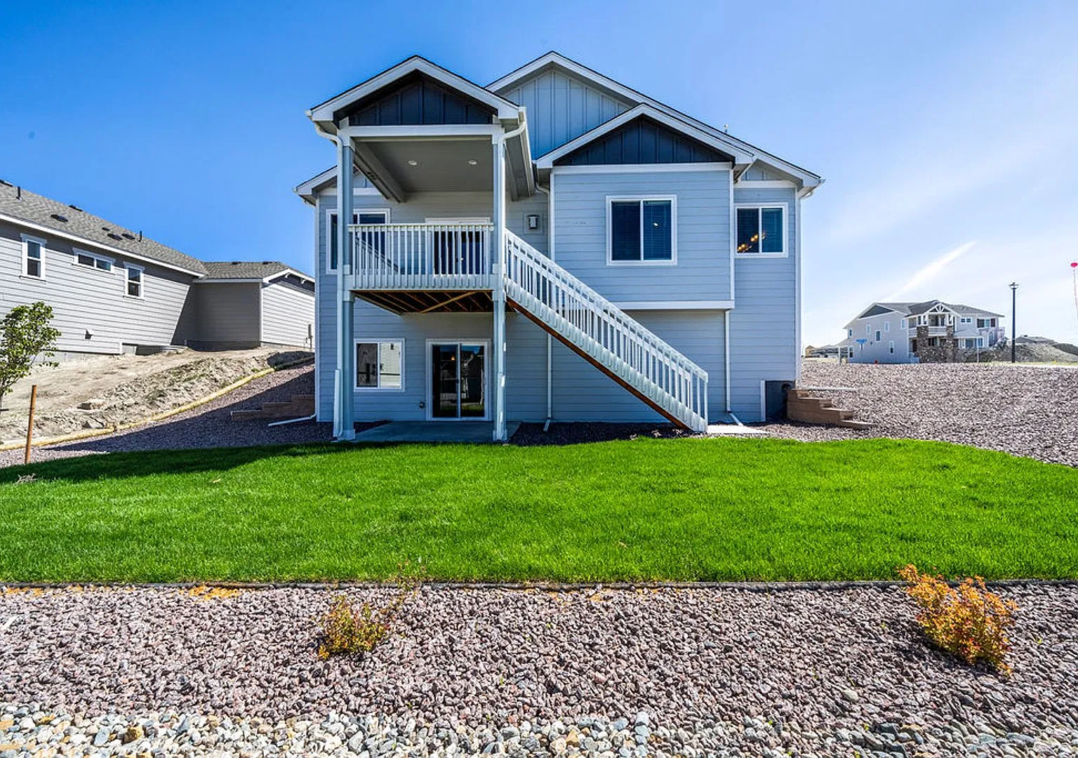 Beautiful 5-Bedroom Ranch Home with Mountain Views & Finished Walk-Out Basement — Photo 2