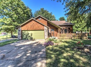 17411 E 106th Pl N, Owasso, OK 74055