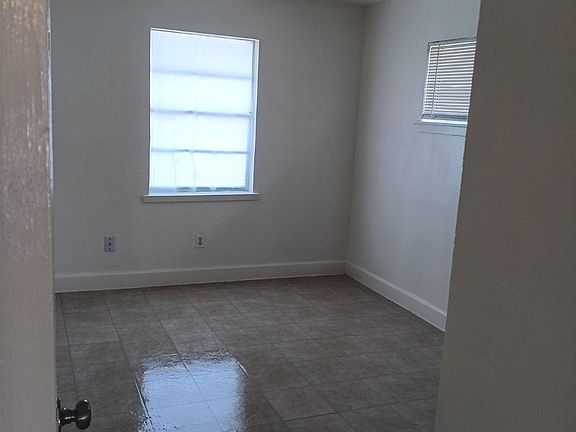 bedroom1