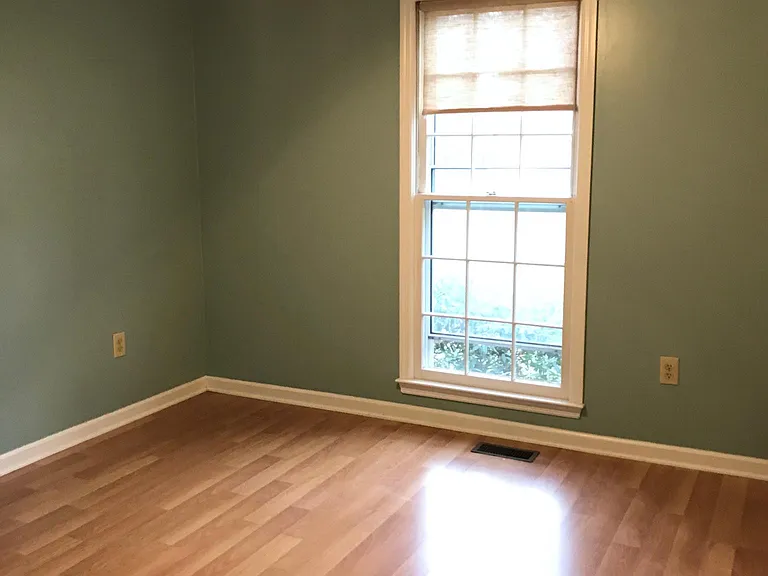 152 Stonybrook Dr — Photo 36