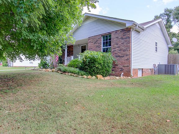 3rd image of 2221 Kim Dr