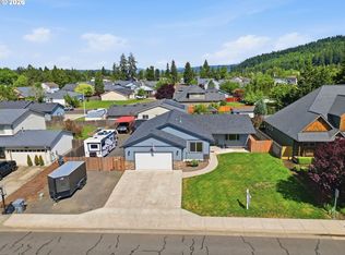 38599 SW Filbert St, Scio, OR 97374