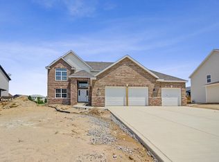 73 Bergamo Ln, Crown Point, IN 46307