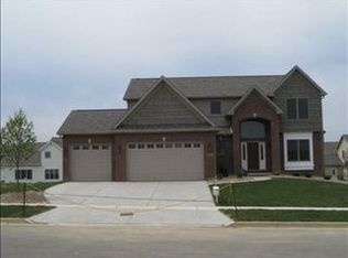2511 Piney Run, Bloomington, IL 61704