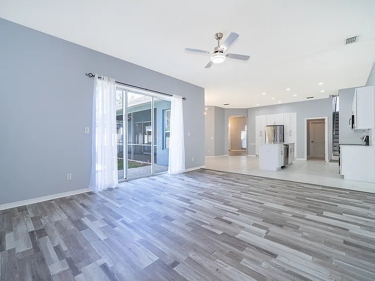 8119 Lake Crowell Cir — Photo 15