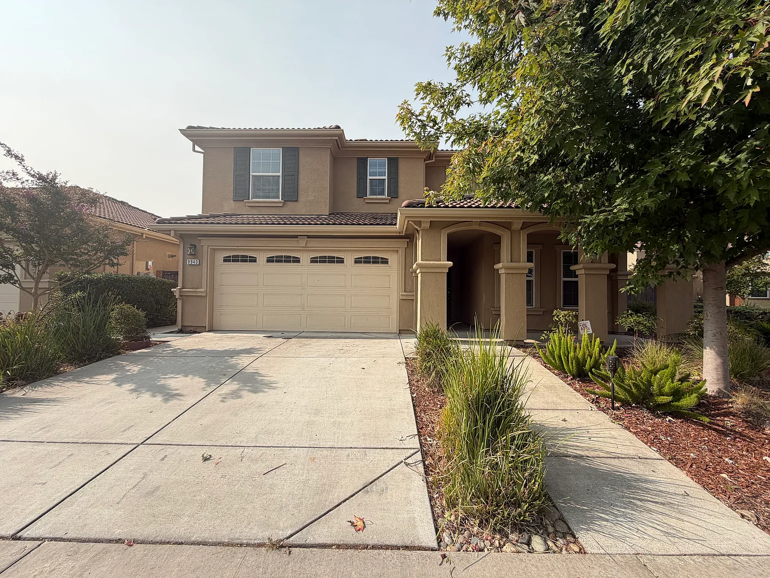 4 bed, 2330 sqft, $3,290 — Photo 1