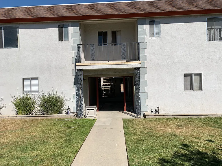 642 Lemar Park Dr #4 — Photo 25