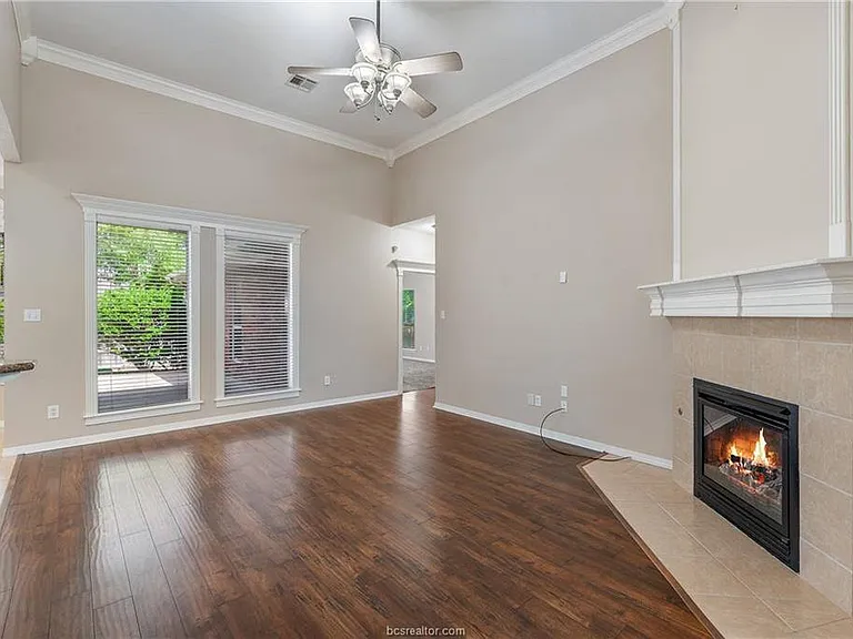 305 Stoney Hills Ct — Photo 6