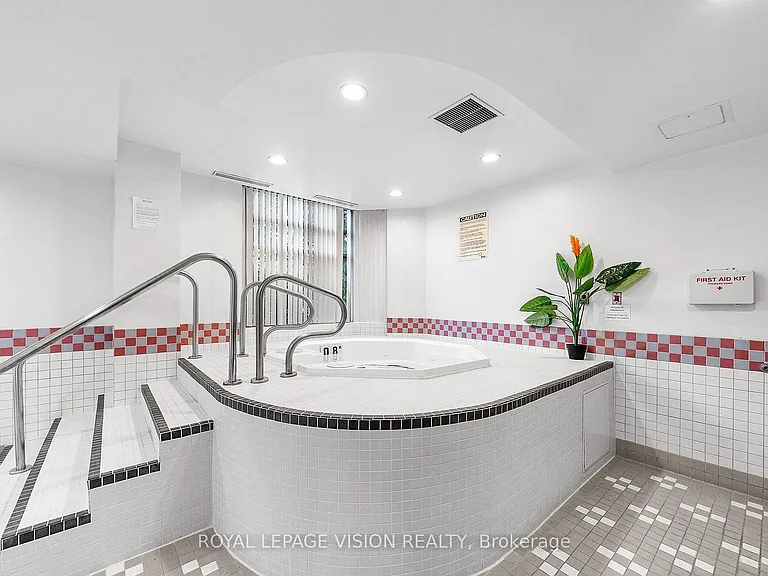 1700 Eglinton Ave E #815 — Photo 7