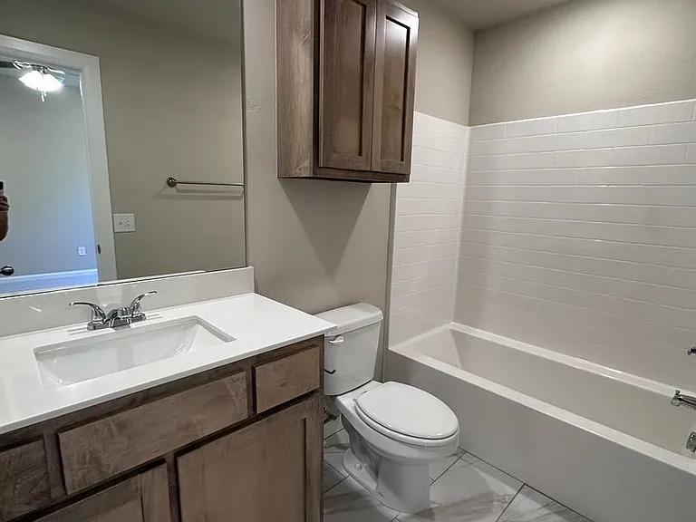 3705 S East 81st St — Photo 9