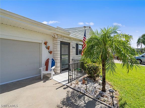 3rd image of 1517 Palm Woode Dr
