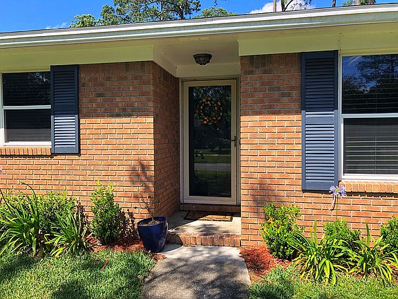4th image of 8961 Mornington Dr