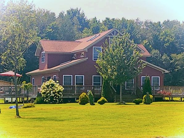 26052 Misty Mdws, Edinboro, PA 16412
