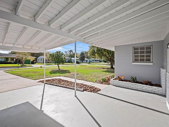 3rd image of 600 VENTURA AVENUE