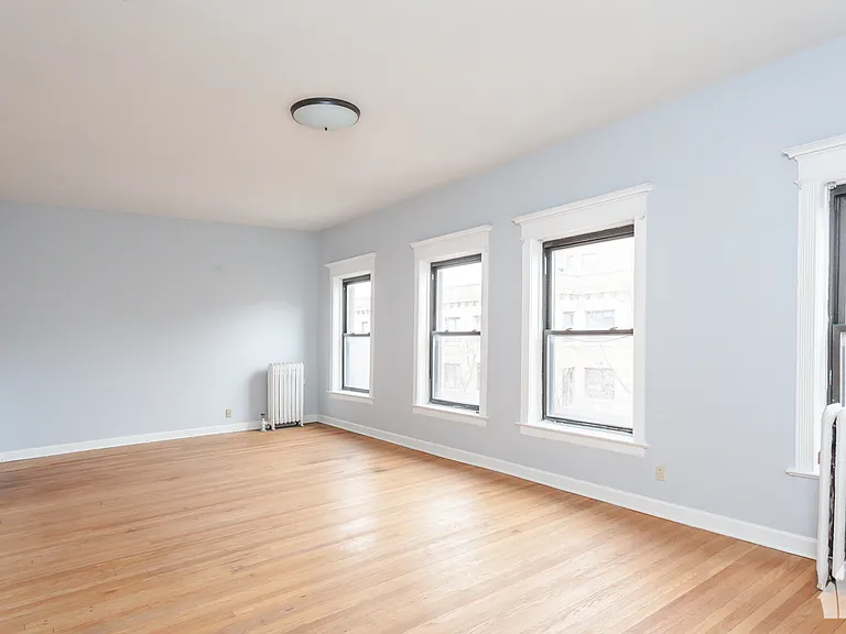 941 W Windsor Ave #3 — Photo 13