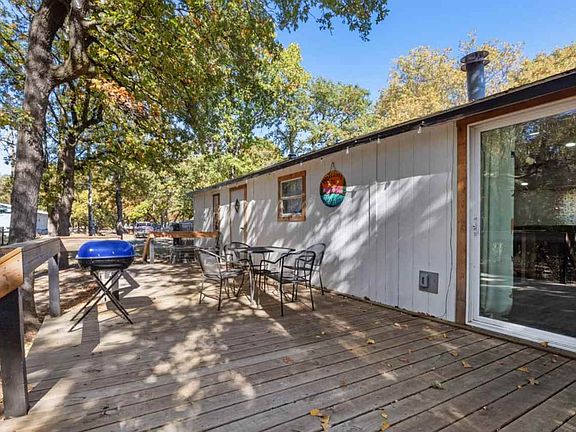 4th image of 10793 Wisteria Ln