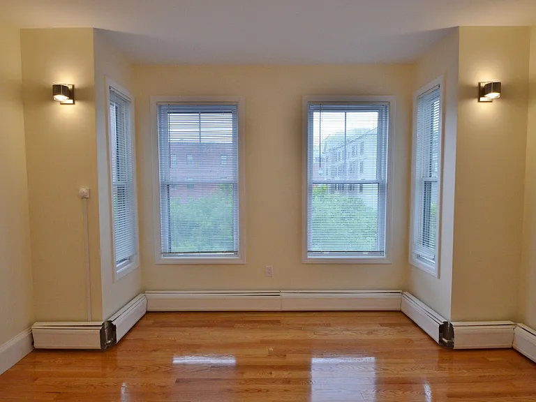 35 Brookline St #17 — Photo 1