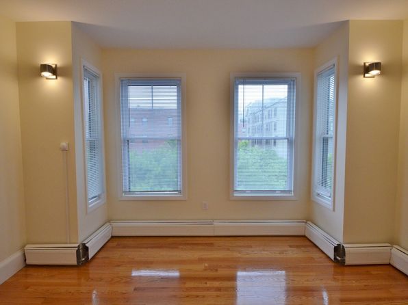 35 Brookline St APT 17