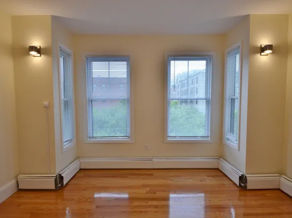 35 Brookline St, Cambridge, MA