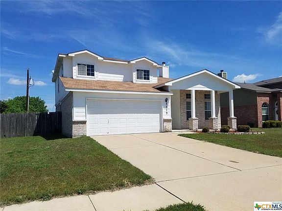 3rd image of 3713 Thunder Creek Dr