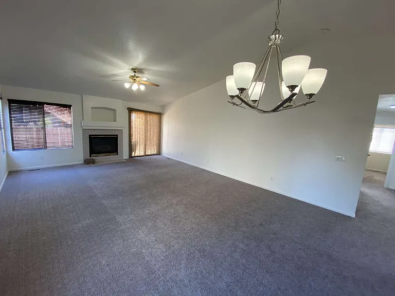 19009 E Baker Pl — Photo 10
