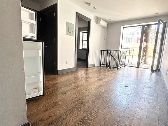 2nd image of 42 W 126th St #1B