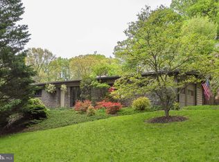 424 Fletcher Rd, Wayne, PA 19087