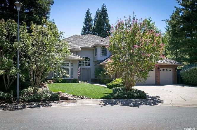 1st image of 9000 Chandelle Ct