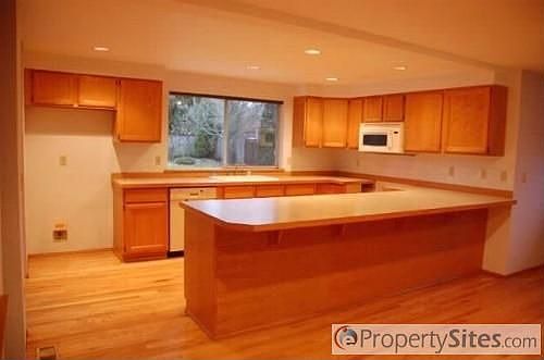 4th image of 20622 108th Street Ct E