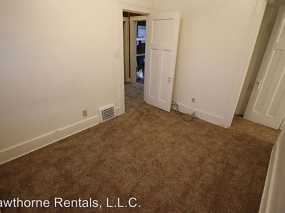 5th image of 725 Glenwood St