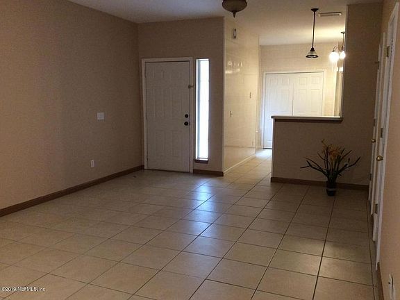 5th image of 385 Southern Branch Ln