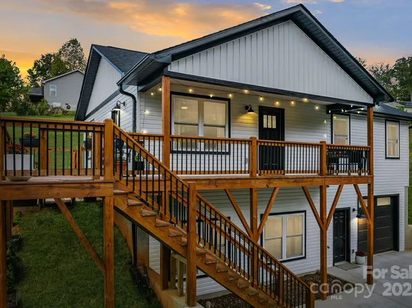 121 Ponder St, Mars Hill, NC 28754