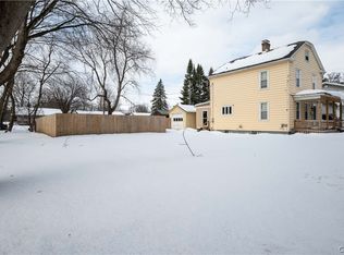 425 Larchmont Ave, Utica, NY 13502