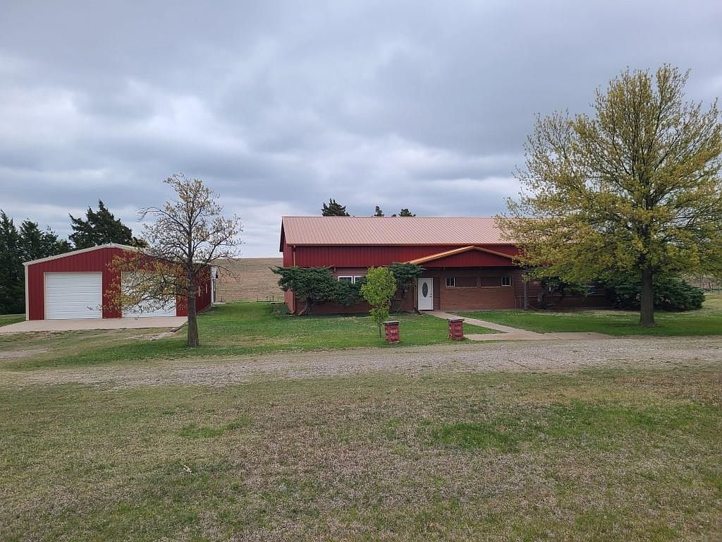 2062 5th Ave, Mcpherson, KS 67460 Zillow