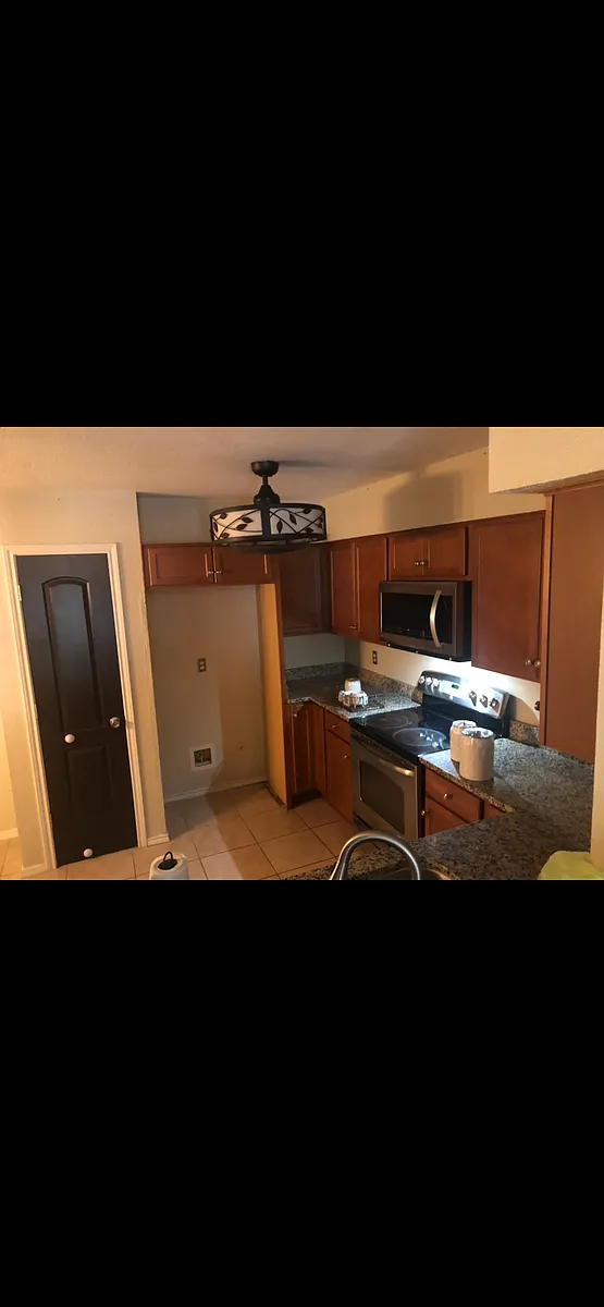 Building Photo - 7302 Fernview